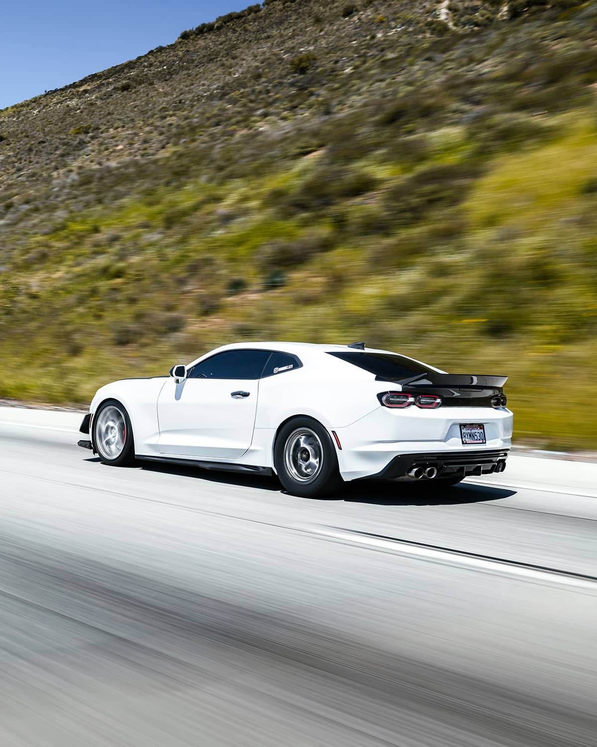 WHite Chevy Camaro LT1 Drag project build