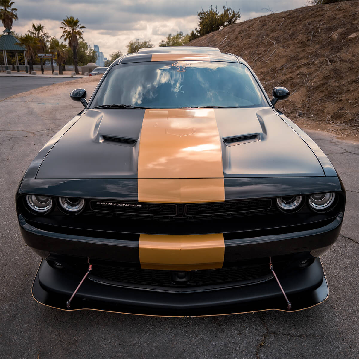 Dodge Challenger R/T with splitter extension and splitter rods
