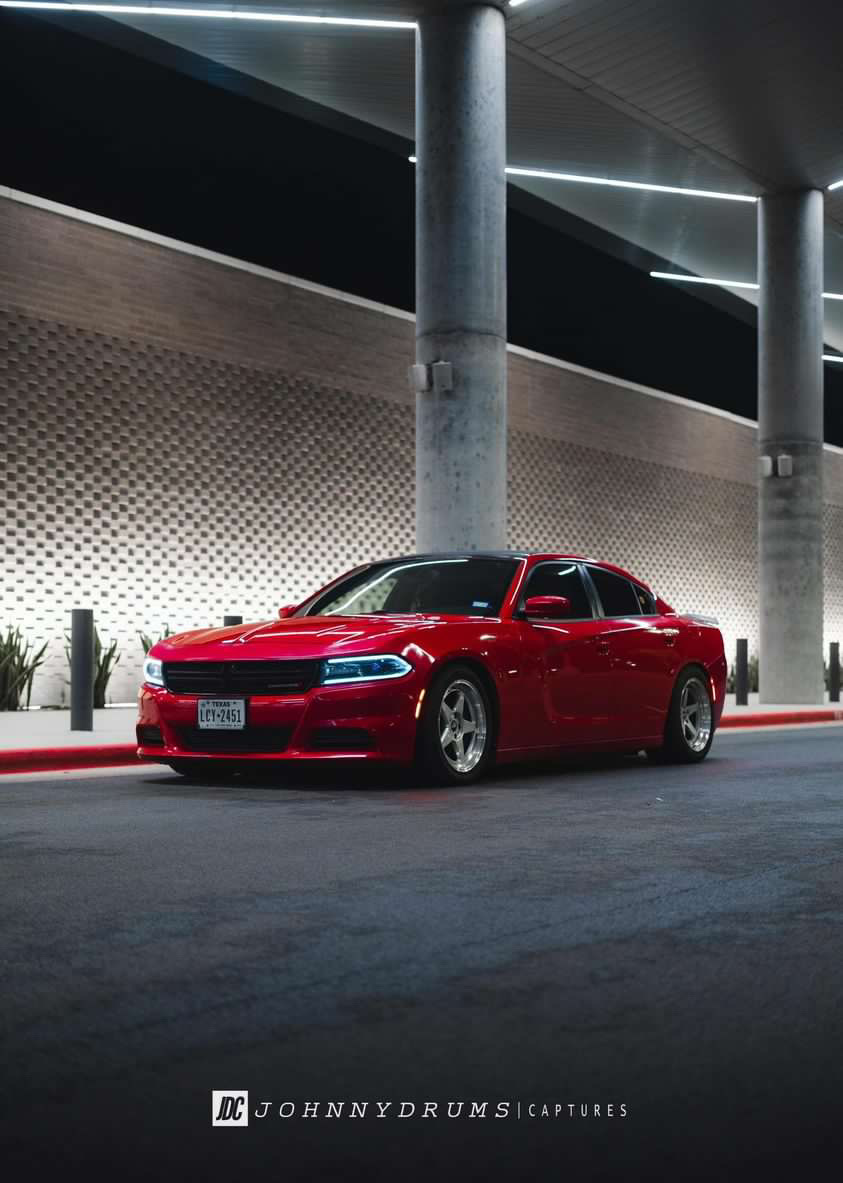 Modified Dodge Charger SXT on Coilovers With a Low Stance
