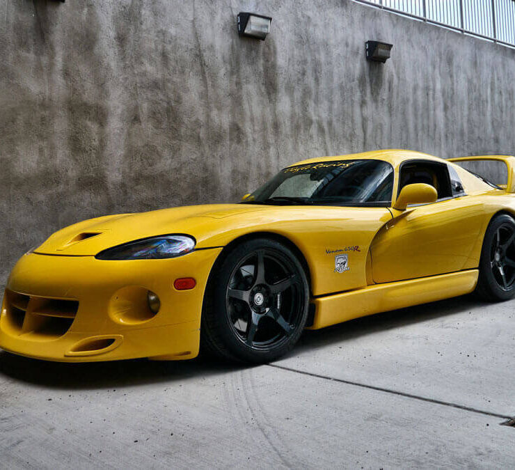 Dodge Viper venom 650R in yellow color