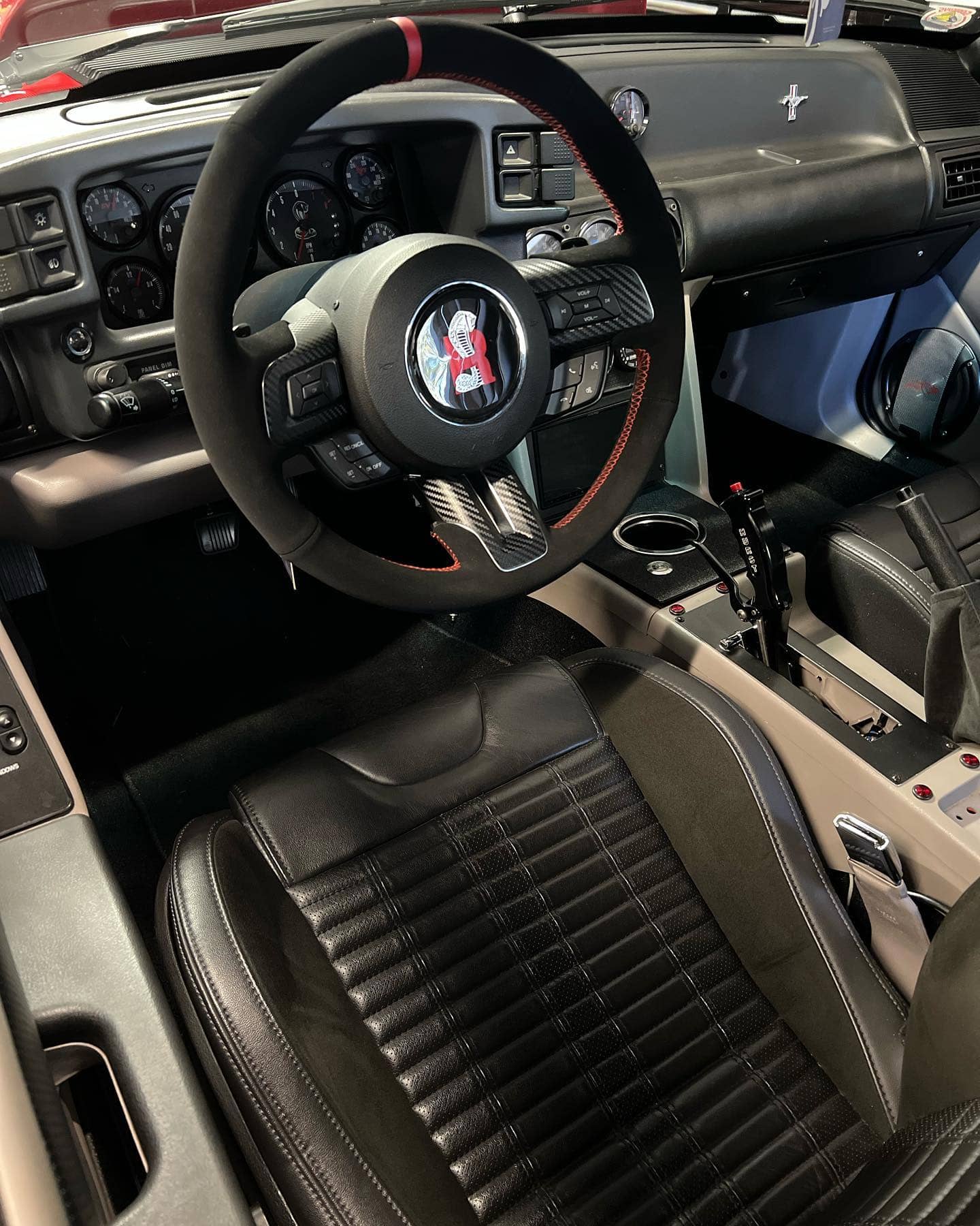 Custom Made 2017 Mustang Steering Wheel, SpeedHut Gauges, 2014 GT500 Recaro Seats.
